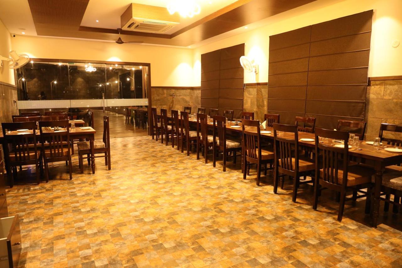Hotel Amantran Inn Удайпур Екстериор снимка