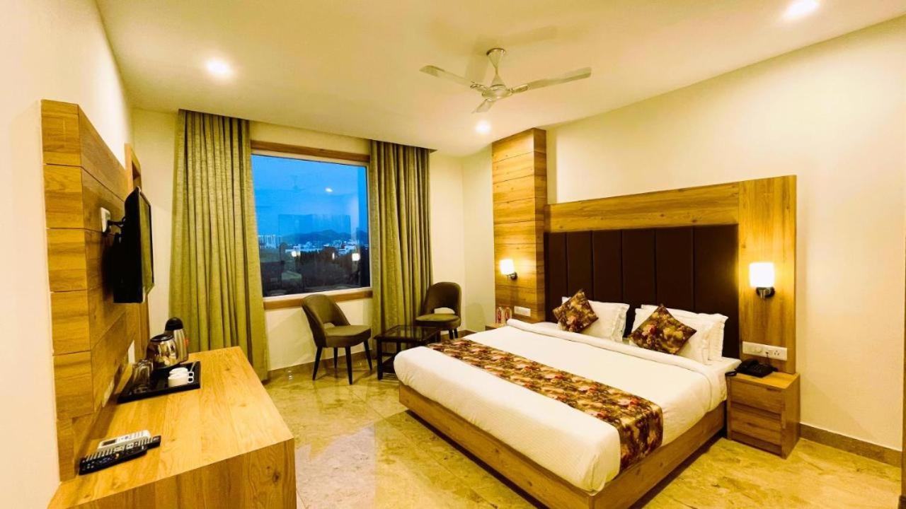 Hotel Amantran Inn Удайпур Екстериор снимка