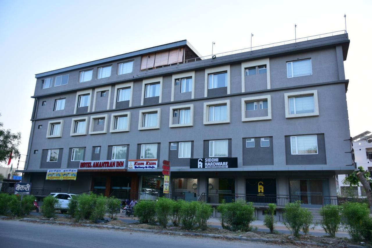 Hotel Amantran Inn Удайпур Екстериор снимка