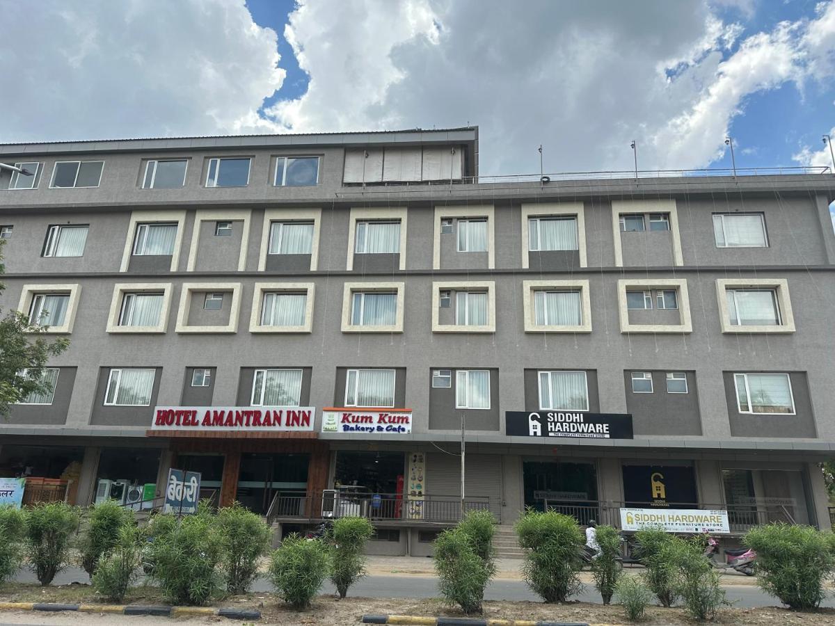 Hotel Amantran Inn Удайпур Екстериор снимка